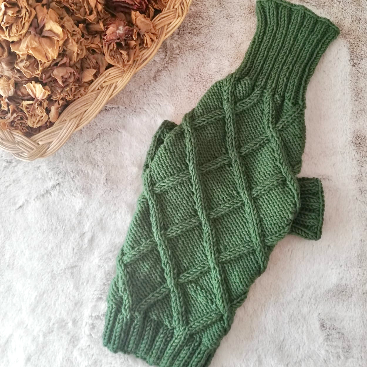 Maglioncino "Cozy Green" Punto Rombi - fatto a mano in Lana Merino - per cani di piccola taglia